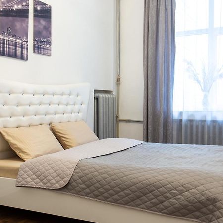 Pushkinskaya Street Apartment Kharkiv Exterior photo