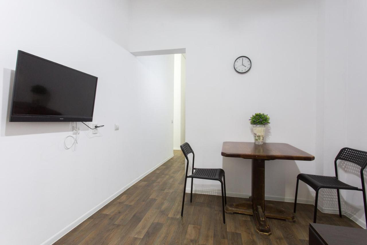 Pushkinskaya Street Apartment Kharkiv Exterior photo