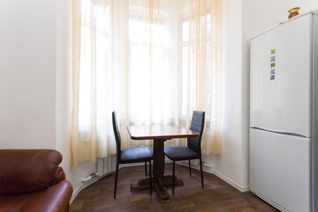 Pushkinskaya Street Apartment Kharkiv Exterior photo